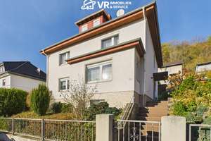 Familienfreundliches Zuhause mit zwei Wohneinheiten und Ausbaupotenzial im Dachgeschoss – Die vollständige Adresse der Immobilie erhältst du vom Anbieter., 36269 Philippsthal (Werra) – Vorschaubild 1