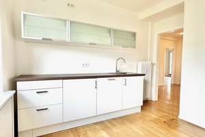 Helle 3-Zimmerwohnung am Rhein mit Tiefgarage & Lift – 40474 Golzheim, Düsseldorf – Vorschaubild 24