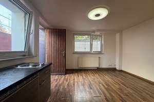 2-Zi-Einliegerwohnung ca.50m² (UG) ruhig mit sep. Eingang in S-Weilimdorf -Nähe Löwenmarkt – Kaiserslauterer Straße 13, 70499 Weilimdorf (Ortsteil), Stuttgart – Vorschaubild 1