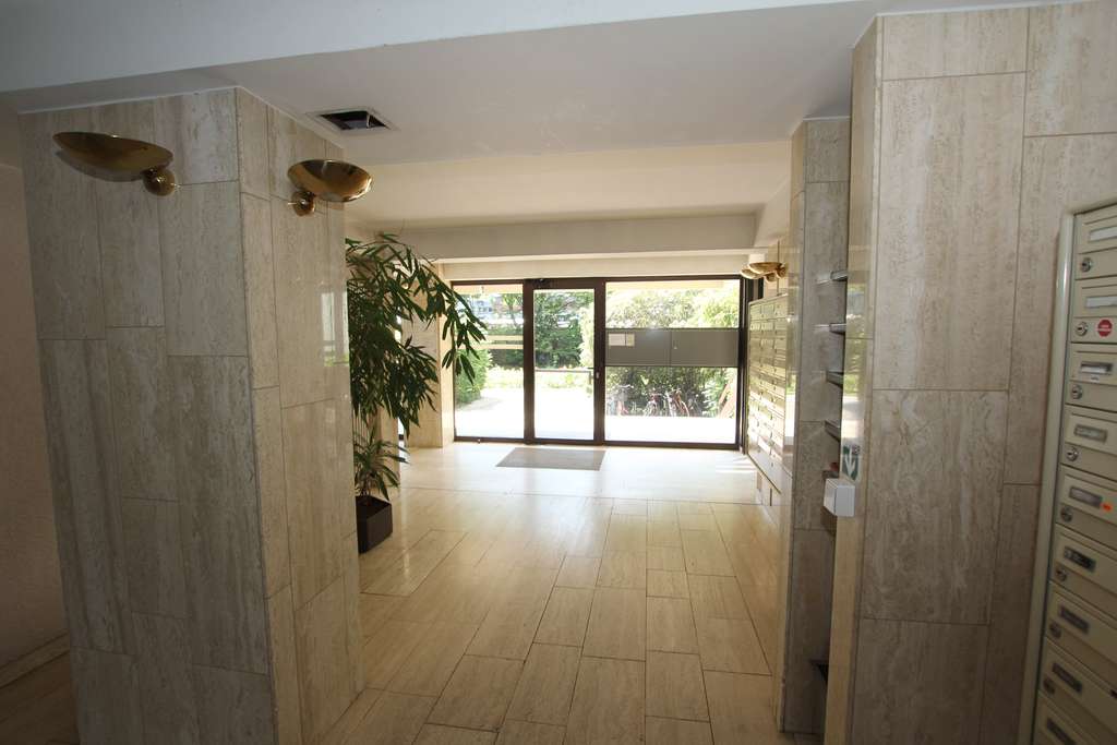 Immobilie in Karlsruhe - 1-Zimmer-Apartment mit Traumblick vom 17. OG - Bild 3