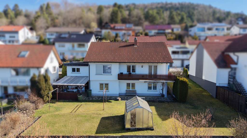 Immobilie in Wehingen - Wohnen mit Weitblick: Einfamilienhaus mit Garten und Terrasse in 78564 Wehingen - Bild 4