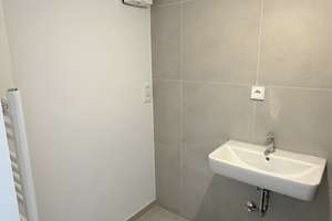 Umfangreich sanierte 3,5-Zimmer-Wohnung mit Balkon in Wiesbaden-Bierstadt  – Gleiwitzer Straße 9, 65191 Bierstadt, Wiesbaden – Vorschaubild 7