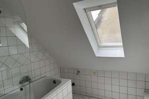 Schöne Wohnung in ruhiger Grünlage, viele Parkplätze. – Nixenstraße 67, 40591 Wersten, Düsseldorf – Vorschaubild 9