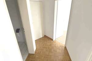 **Gemütliche 2-Raum Wohnung mit Balkon in Benrath** – 40597 Benrath, Düsseldorf – Vorschaubild 3