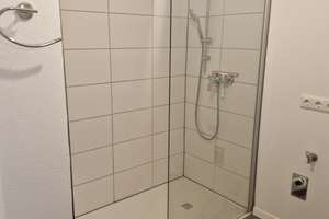 Wohnen mit Charakter: 3,5-Zimmer-Wohnung in Regensburg – Westendstraße 1, 93049 Westenviertel, Regensburg – Vorschaubild 2