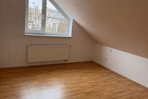 Lichtdurchflutete Dachgeschosswohnung – Günter-Hartenstein-Straße 6, 34537 Bad Wildungen – Vorschaubild 4