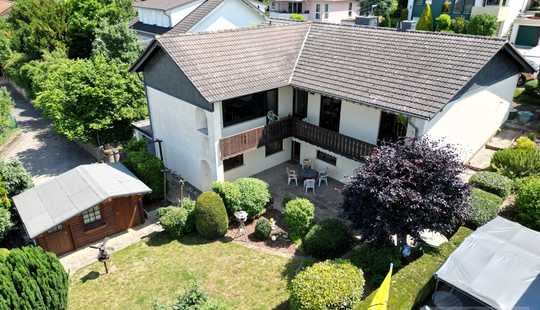 Bild von "Panoramablick – Exklusives Einfamilienhaus mit Einliegerwohnung in Halbhöhenlage von Gau-Algesheim"