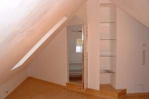 "Nest ganz für Sie alleine, Blick über die Dächer Wiesbadens!" -provisionsfrei- – Die vollständige Adresse der Immobilie erhältst du vom Anbieter., 65183 Westend / Bleichstraße, Wiesbaden – Vorschaubild 2