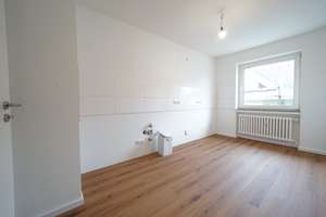 Gut geschnittene, modernisierte 3-Zimmerwohnung in fußläufiger Rheinnähe – Die vollständige Adresse der Immobilie erhältst du vom Anbieter., 50735 Niehl, Köln – Vorschaubild 5