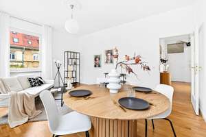 Lichtdurchflutete stylische 3-Zimmer-Altbauwohnung mit Balkon in S-West, Bestlage, provisionsfrei – Die vollständige Adresse der Immobilie erhältst du vom Anbieter., 70193 Rosenberg, Stuttgart – Vorschaubild 5