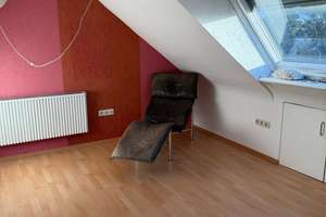 Charmantes Reihenmittelhaus mit Garten in ruhiger Lage – Die vollständige Adresse der Immobilie erhältst du vom Anbieter., 90480 Zerzabelshof, Nürnberg – Vorschaubild 12