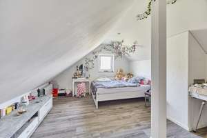 Solide Kapitalanlage mit Charme – modernisiertes Mehrfamilienhaus in ruhiger Lage von Schömberg – Die vollständige Adresse der Immobilie erhältst du vom Anbieter., 75328 Schömberg – Vorschaubild 61