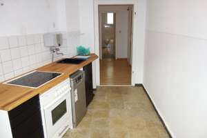 EXKLUSIV NÄHE BILKER ARCADEN MODERN MIT BALKON WANNENBAD EINBAUKÜCHE MÖGL. LAMINAT 3. ETAGE / AUFZUG – Brunnenstr. 20, 40223 Bilk, Düsseldorf – Vorschaubild 9