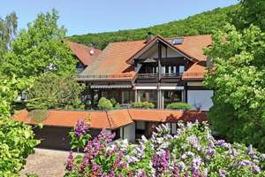 Exklusives Wohnhaus mit Flair in sonniger Aussichtslage – Die vollständige Adresse der Immobilie erhältst du vom Anbieter., 72461 Albstadt – Vorschaubild 2