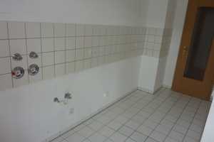 WOW! - Tolle Wohnung in bester Lage mit Balkon, Laminat und PKW-SP – Gustav-Adolf-Str.  26, 9116 Chemnitz – Vorschaubild 5