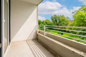 3-Zimmer-Wohnung mit Balkon in Düsseldorf-Garath – Sanierungsobjekt mit Potenzial – Die vollständige Adresse der Immobilie erhältst du vom Anbieter., 40595 Garath, Düsseldorf – Vorschaubild 9