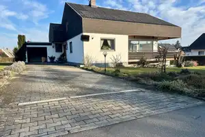 Ihr neues Zuhause: Charmantes Einfamilienhaus mit Traumgarten! – Alb-Donau-Kreis – Vorschaubild 1