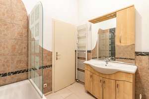 ***Altbauwohnung nahe Volkspark - bezugsfrei*** – Heidenfeldstraße 17, 10249 Friedrichshain, Berlin – Vorschaubild 11