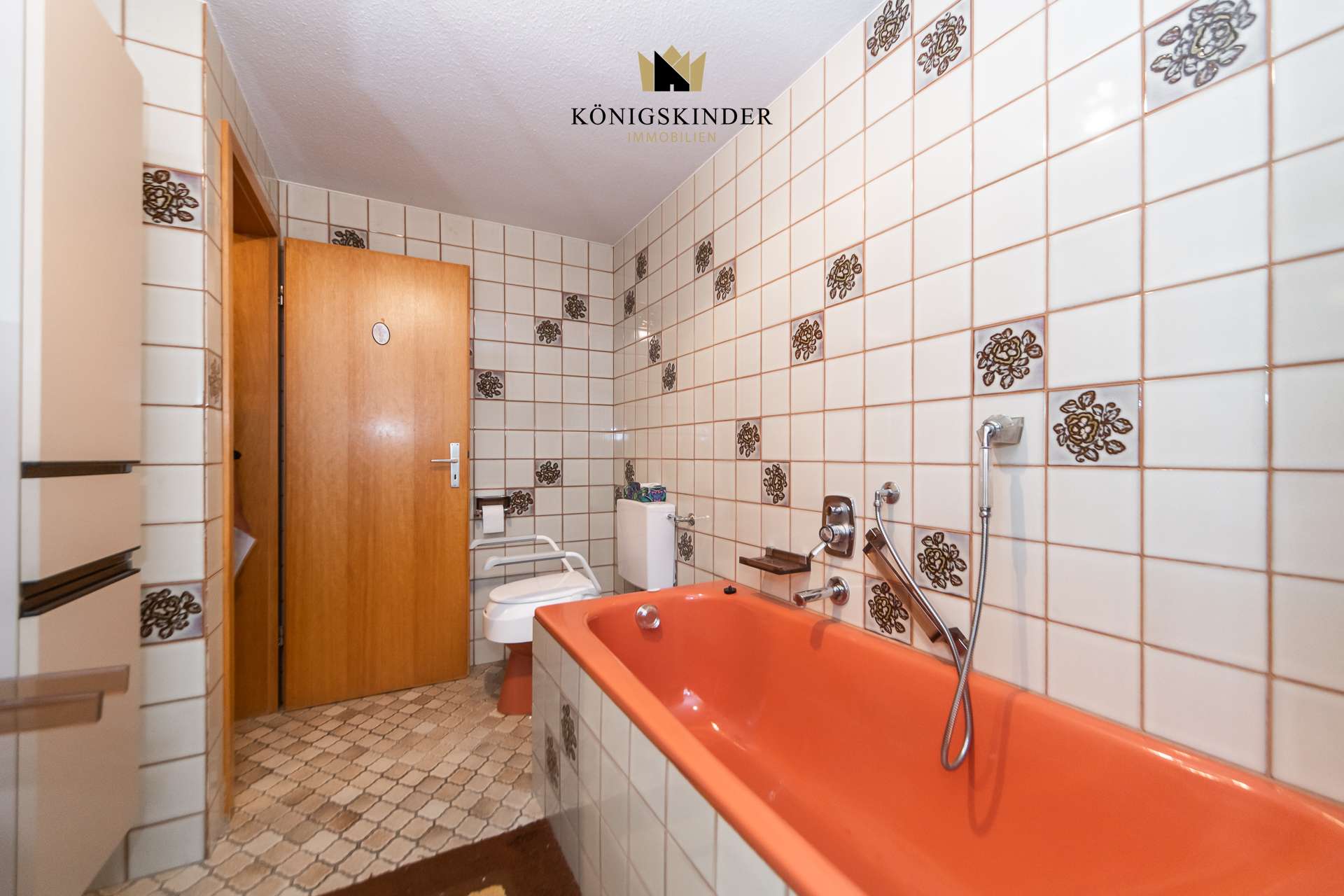 Immobilie in Walldürn - Einfamilienhaus mit 9 Zimmern - Bild 5