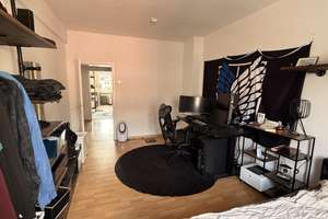 Zentral leben: 1,5-Zimmer-Wohnung in Düsseldorf-Stadtmitte – 40211 Stadtmitte, Düsseldorf – Vorschaubild 12