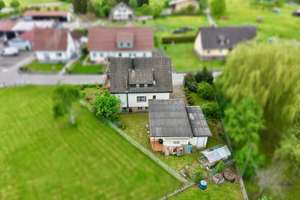 Charmantes Wohnhaus mit großem Garten und Potenzial zum Zweifamilienhaus – Die vollständige Adresse der Immobilie erhältst du vom Anbieter., 72355 Schömberg – Vorschaubild 3