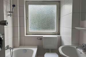 Hell, geräumig, einladend - 4-Zimmer im 1. Obergeschoss – Am Immenhof 21, 38229 Hallendorf, Salzgitter – Vorschaubild 8