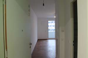 Helles, modernes Appartement direkt am Westpark/AUDI-Kreisel mit EBK – Bei der Hollerstaude 2, 85049 Friedrichshofen-Hollerstauden, Ingolstadt – Vorschaubild 2