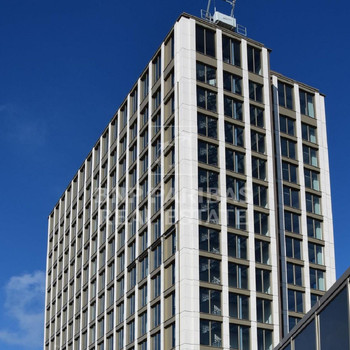 Moderne Bürofläche mit Skyline-Blick | 305 m² im 14.OG