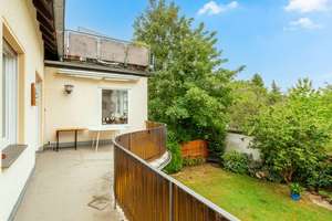 Großzügige Familienwohnung mit traumhaftem Sonnenbalkon, neuem Carport und Potenzial in Dottendorf – Die vollständige Adresse der Immobilie erhältst du vom Anbieter., 53129 Dottendorf, Bonn – Vorschaubild 16