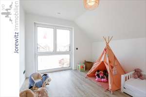 Bi-Vilsendorf: Sonniges Einfamilienhaus (KfW-Effizienzhaus 40) mit großer Terrasse und Garten – Die vollständige Adresse der Immobilie erhältst du vom Anbieter., 33739 Jöllenbeck, Bielefeld – Vorschaubild 19