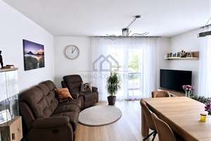 Charmante DHH in ruhiger Wohnlage – Die vollständige Adresse der Immobilie erhältst du vom Anbieter., 71642 Hoheneck, Ludwigsburg – Vorschaubild 4