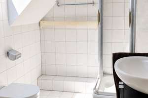 Helle 3-Zimmer-Maisonettewohnung mit Balkon in Köln-Junkersdorf – Die vollständige Adresse der Immobilie erhältst du vom Anbieter., 50858 Junkersdorf, Köln – Vorschaubild 11