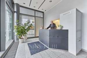 Erstbezug nach Sanierung im Skylight Tower mit atemberaubendem Skylineblick, Concierge & Tiefgarage – Stephanstraße 18, 60313 Innenstadt, Frankfurt am Main – Vorschaubild 19