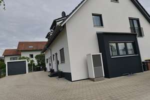 Exklusive DHH (Bj. 2021) in Bestlage – Smarthome, PV / WP / A+