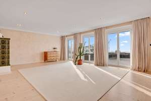 Alleinlage mit Panoramablick! Luxuriöse Architektenvilla mit Schwimmhalle und 7.847 m² Grundstück – Die vollständige Adresse der Immobilie erhältst du vom Anbieter., 91338 Igensdorf – Vorschaubild 10