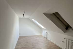 Chill-Oase im Dachgeschoss - lichtdurchflutete 2 Zimmer mit moderner EBK – Schlesierstraße 7, 38448 Vorsfelde, Wolfsburg – Vorschaubild 2