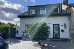 Exklusives Reihenendhaus in Kaarst - Top-Zustand und bezugsfertig