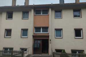 ab 15.08.25 oder später: helle, gut geschnittene in 2021 sanierte 2ZKB Wohnung mit Balkon – Dillenburger Str. 58, 57074 Siegen-Wittgenstein (Kreis) – Vorschaubild 1
