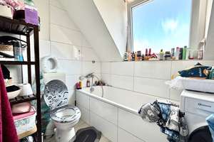 Düsseldorf-Oberbilk: Helle 3-Zimmer-DG-Wohnung mit 12 m² Balkon und solider Vermietung – Die vollständige Adresse der Immobilie erhältst du vom Anbieter., 40227 Oberbilk, Düsseldorf – Vorschaubild 5