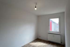 Außenstellplatz inklusive! Deine Sanierte Wohnung mit EBK für den Erstbezug bereit! – Sudetenweg 13, 38448 Vorsfelde, Wolfsburg – Vorschaubild 10