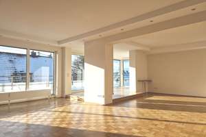 Wie im Penthouse - Top-saniert! + 2 Garagen in Top-Lage von Siegen-Weidenau – Die vollständige Adresse der Immobilie erhältst du vom Anbieter., 57076 Weidenau, Siegen – Vorschaubild 9