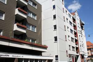 Schöner wohnen: 1,5 Zimmer- Singlewohnung in Hannover- List in Seniorenwohnanlage – Edenstr. 41/43, 30163 List, Hannover – Vorschaubild 1