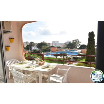 Ferienwohnung mit touristischer Lizenz in Santa Margarita, Roses, mit Terrasse und Gemeinschaftspool