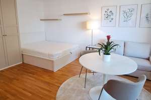 Lichtdurchflutetes, vollmöbliertes 1-Zimmer-Apartment mit Südbalkon und separater Küche – Wolfgang-Borchert-Weg 1, 81927 Johanneskirchen, München – Vorschaubild 4