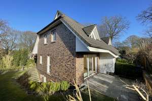 Doppelhaushälfte in Rosengarten-Ehestorf – ca. 100 m², 3,5 Zimmer, Garten, Stellplatz, ruhige Lage!