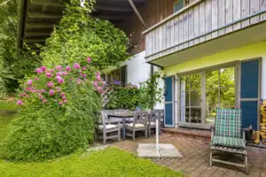 Großzügig, zentral, rustikal: Einmaliges Landhaus auf idyllischem Parkgrundstück – Bad Tölz-Wolfratshausen (Kreis) – Vorschaubild 23