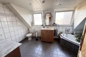 Großzügiges ZFH mit Garten, Pool, Sauna und viel Potenzial in zentraler Lage Grevenbroich – Neuss (Rhein-Kreis) – Vorschaubild 18