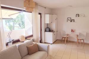 Helle, ansprechende 1,5-Raum-Wohnung in Reutlingen-72766 möbliert, mit Schwimmbad und Sauna  – Die vollständige Adresse der Immobilie erhältst du vom Anbieter., 72766 Reutlingen-Mitte, Reutlingen – Vorschaubild 11