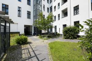 Klassische Altbauwohnung in Bestlage I 3 - Zimmer I 122 m I Westloggia I Wohnküche I Aufzug I Keller – Die vollständige Adresse der Immobilie erhältst du vom Anbieter., 14057 Charlottenburg, Berlin – Vorschaubild 15