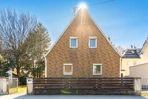 Grundstück mit Altbestand: 790 m² Sonnengrundstück mit Entwicklungspotenzial